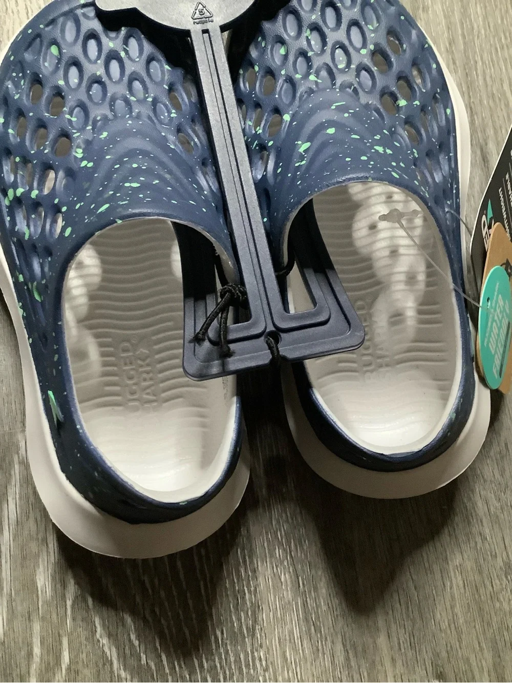 Rugged Shark Kids Navy Water Shoes with Green Speckle Accent - Size 12